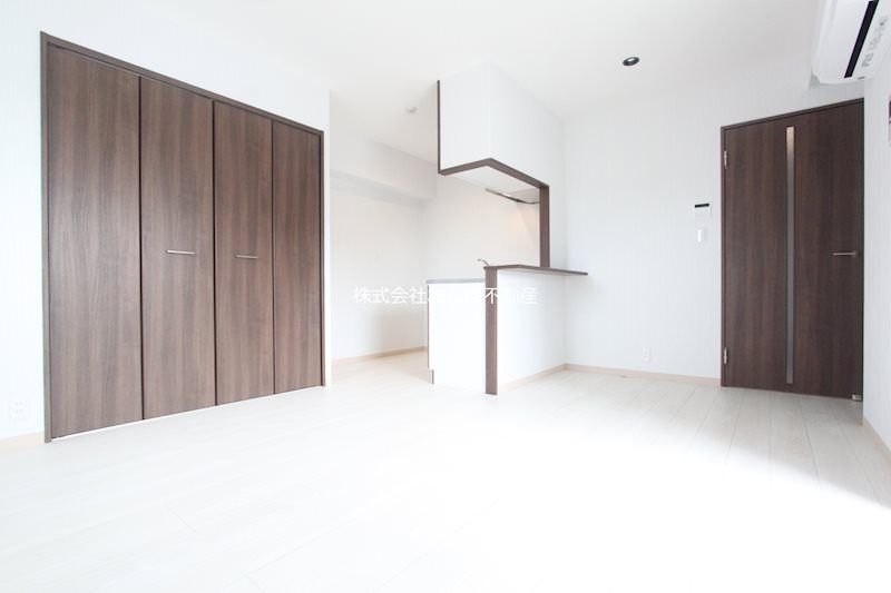 �y���ԁE���r���O�z�@