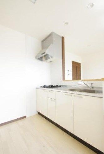 �y�L�b�`���z�@