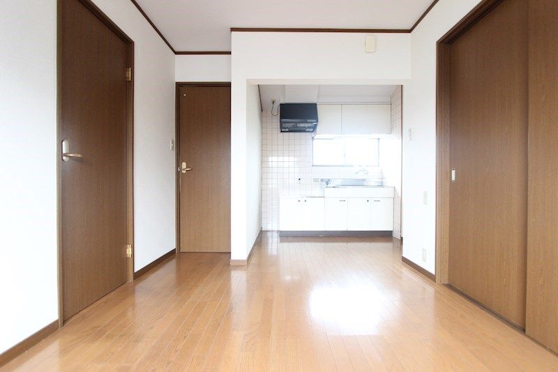 �y���ԁE���r���O�z�@