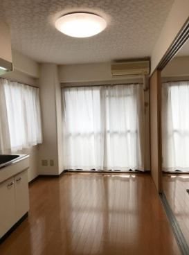 �y�Q���z�@