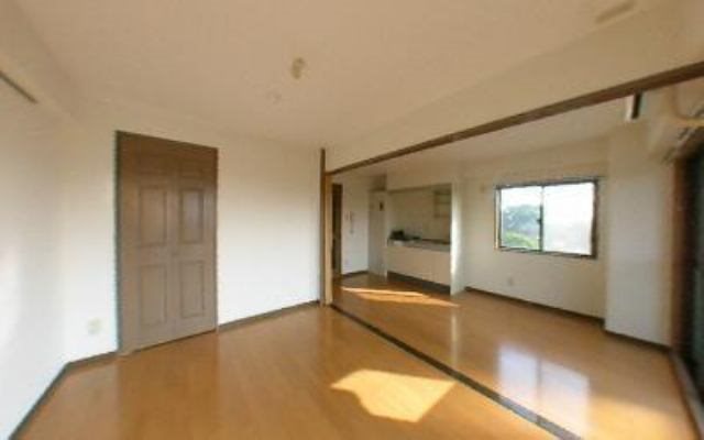 �y���ԁE���r���O�z�@