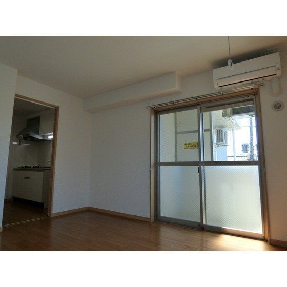 �y�Q���z�@