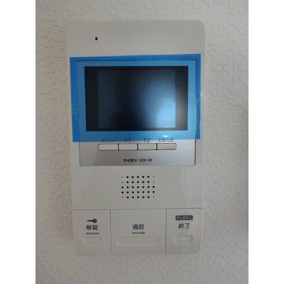 �y�Z�L�����e�B�z�@