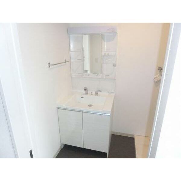 �y���ʏ��z�@