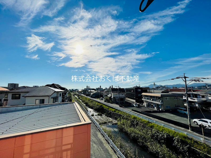 �y���]�z�@