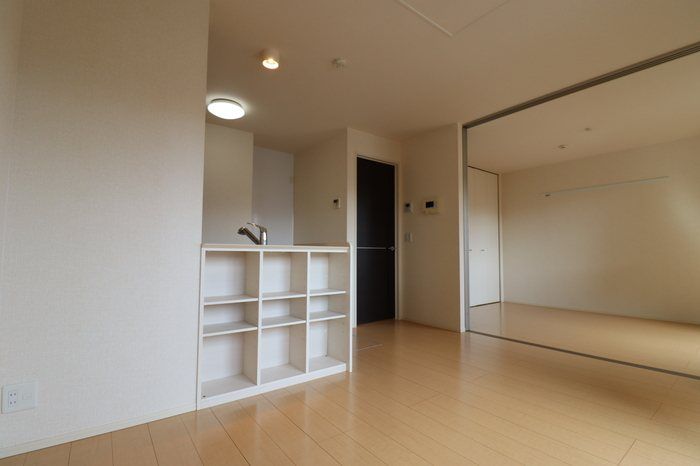 �y���ԁE���r���O�z�@