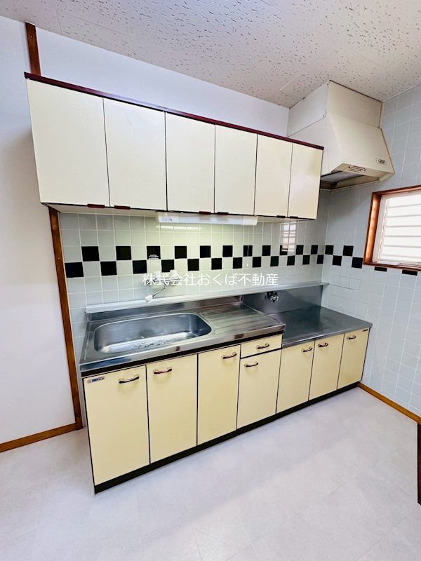 �y�L�b�`���z�@