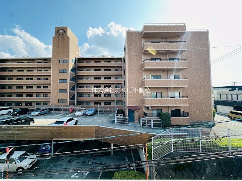 �y���]�z�@