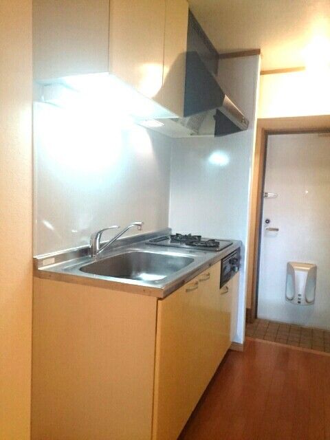 �y�L�b�`���z�@