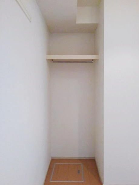 �y���̑��ݔ��z�@