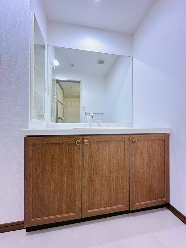 �y���ʏ��z�@