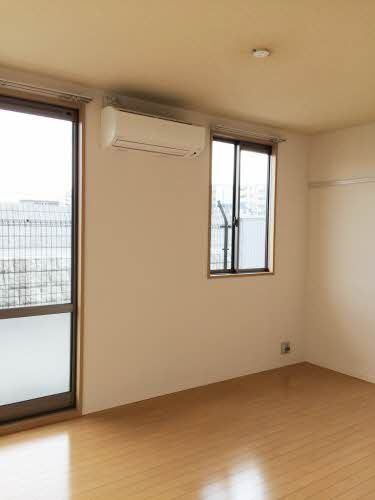 �y���ԁE���r���O�z�@