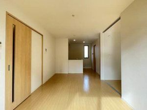 �y���ԁE���r���O�z�@