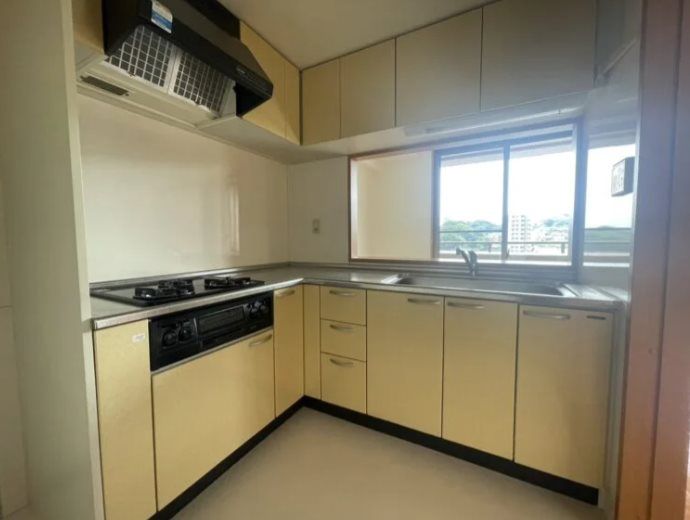 �y�L�b�`���z�@