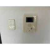 �y�Z�L�����e�B�z�@