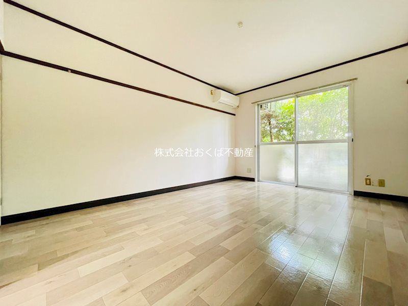 �y���ԁE���r���O�z�@