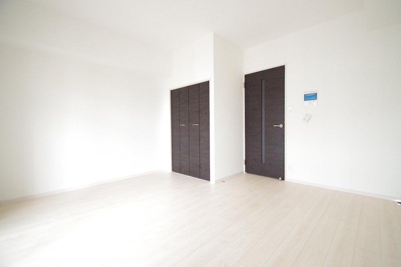 �y���ԁE���r���O�z�@