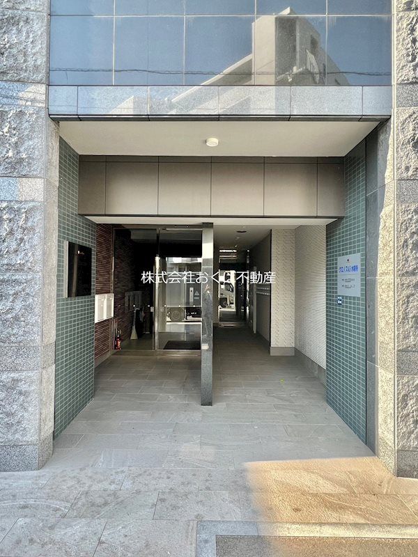 �y�G���g�����X�z�@