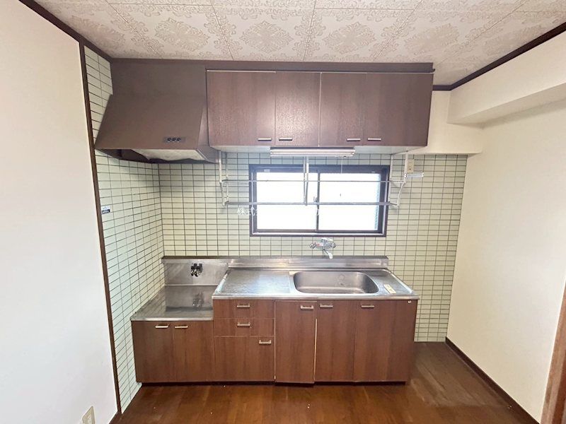 �y�L�b�`���z�@