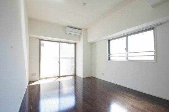 �y���ԁE���r���O�z�@