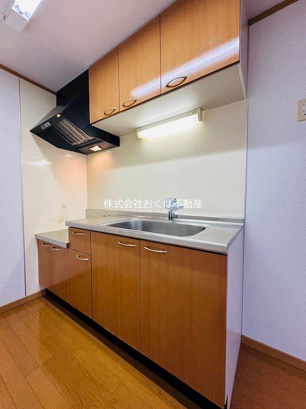 �y�L�b�`���z�@