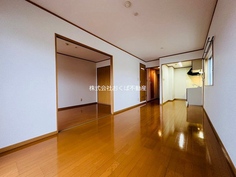 �y���ԁE���r���O�z�@