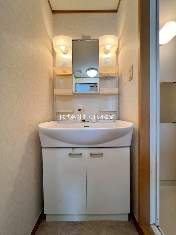 �y���ʏ��z�@