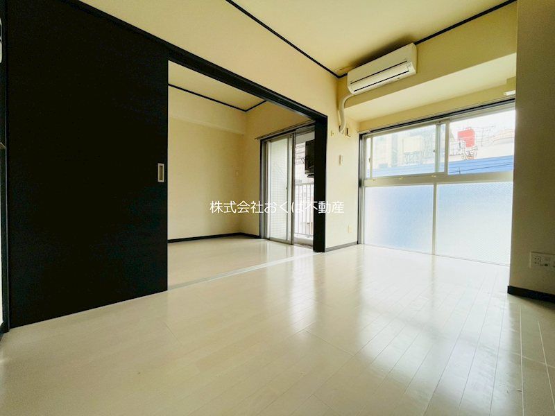 �y���ԁE���r���O�z�@