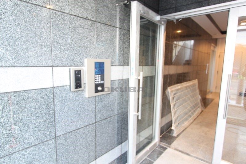 �y�G���g�����X�z�@