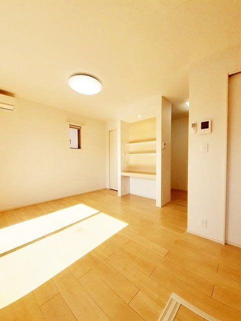 �y���ԁE���r���O�z�@