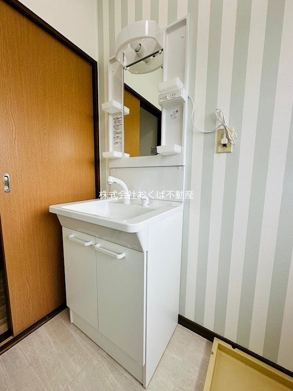 �y���ʏ��z�@