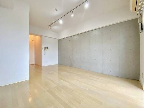 �y�Q���z�@