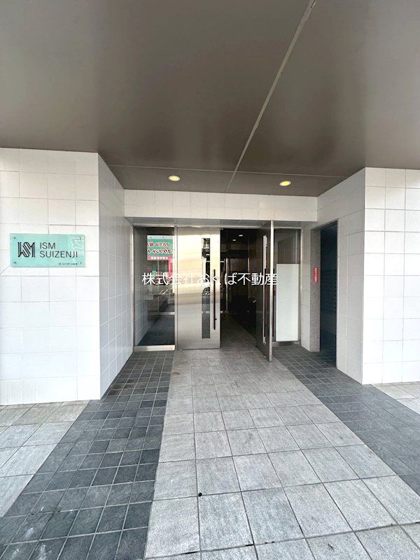 �y�G���g�����X�z�@