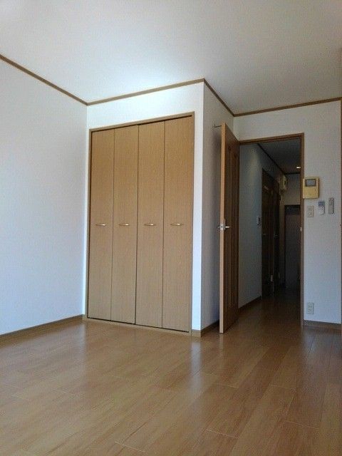 �y���ԁE���r���O�z�@