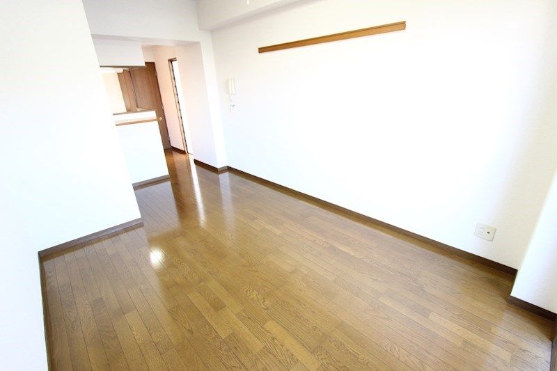 �y���ԁE���r���O�z�@