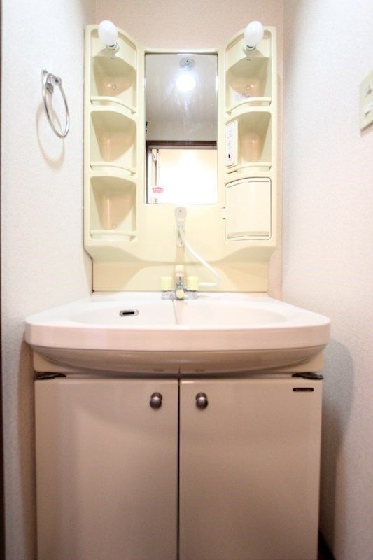 �y���ʏ��z�@