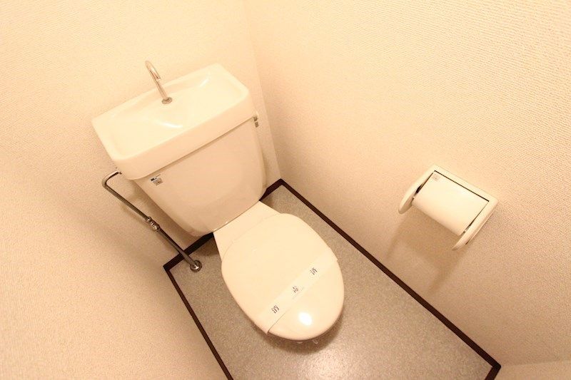 �y�g�C���z�@