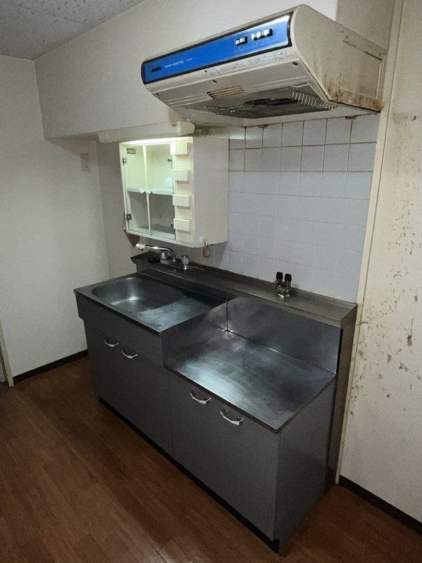 �y�L�b�`���z�@