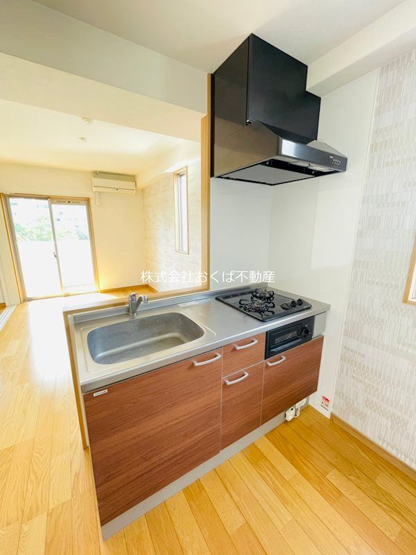 �y�L�b�`���z�@