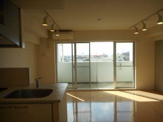 �y�Q���z�@