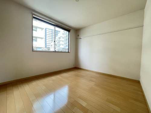 �y�Q���z�@