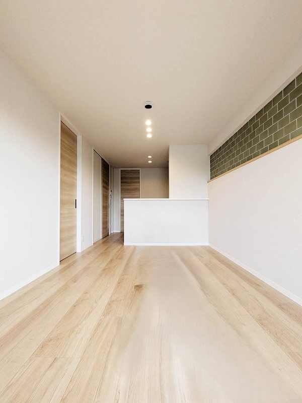 �y���ԁE���r���O�z�@