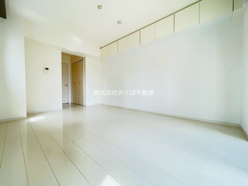 �y���ԁE���r���O�z�@