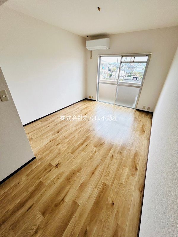 �y���ԁE���r���O�z�@