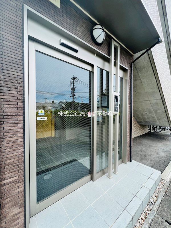 �y�G���g�����X�z�@