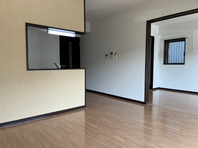 �y���ԁE���r���O�z�@