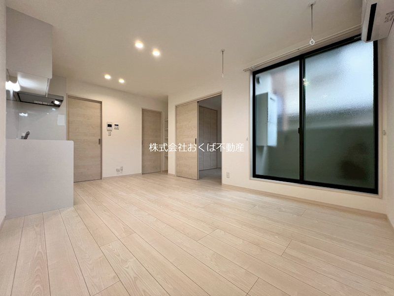 �y���ԁE���r���O�z�@