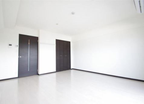 �y�Q���z�@