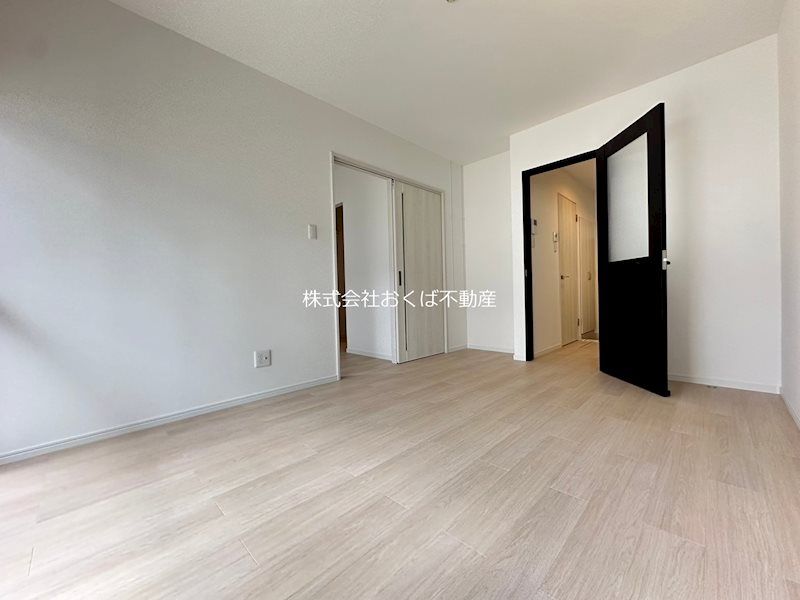 �y���ԁE���r���O�z�@