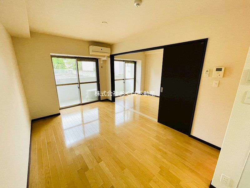 �y���ԁE���r���O�z�@���ʍ����̎ʐ^